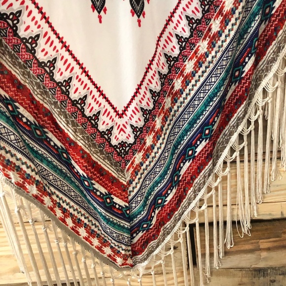 UMGEE fringed kimono, size S/M - Picture 5 of 10